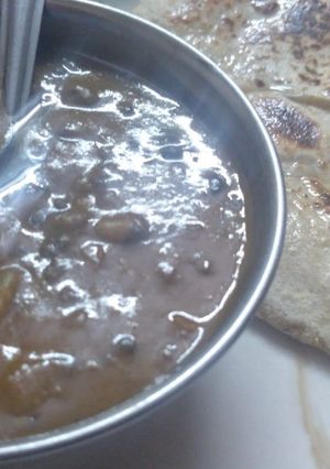 दाल मखनी (Dal Makhani recipe in hindi) रेसिपी मुख्य फोटो