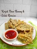 *Keripik Daun Bawang dan Selada Romaine*