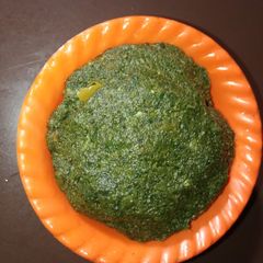 A picture of Bottle gourd leaf paste.