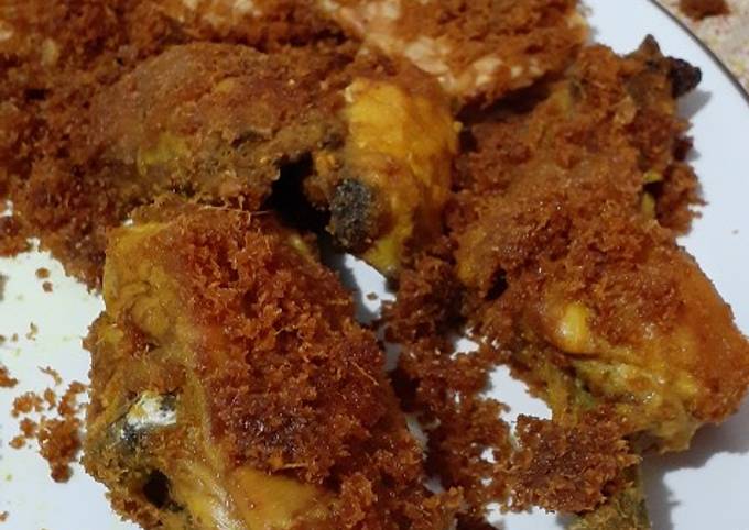 Ayam goreng bumbu ungkep enak res resannya apa lagi 🤣