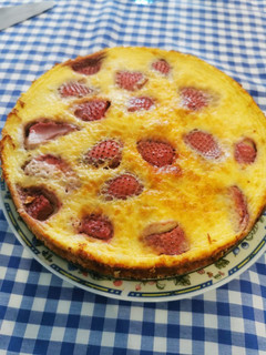 Una foto de 193. Tarta de yogur con fresas