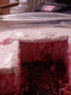 A picture of Strawberry Limeade Cake.
