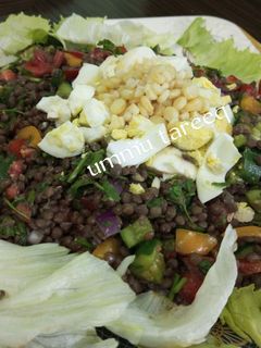 Salad din lentil da parsley da multi color pepper 🫑 da masara da kwai ainihin hoton girkin