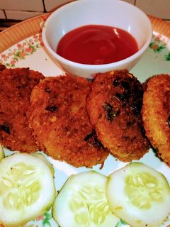 নুডুলস কাটলেট (noodles cutlet recipe in Bengali) রেসিপির প্রধান ছবি