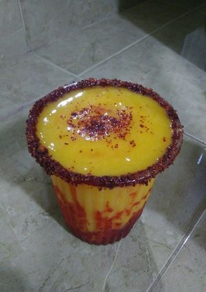 Una foto de Frape de mango con Chamoy