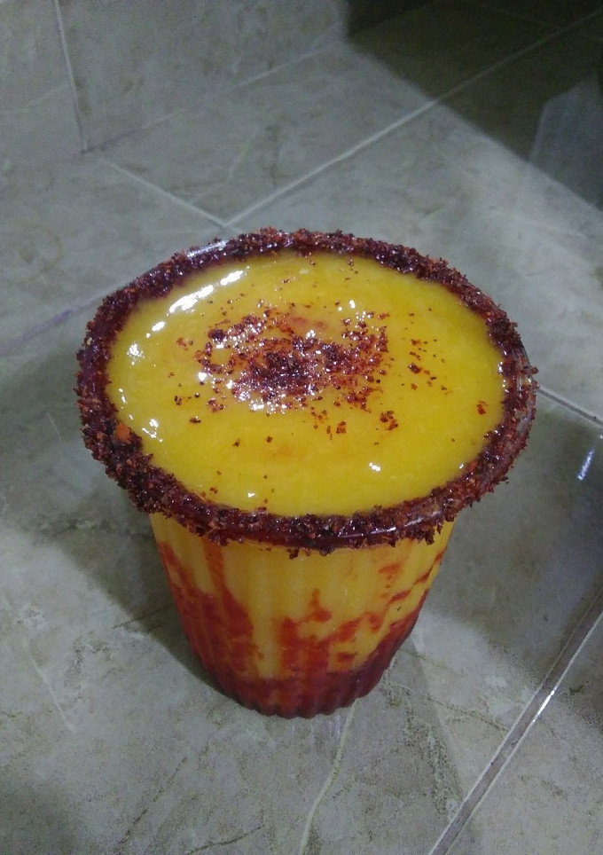 Una foto de Frape de mango con Chamoy