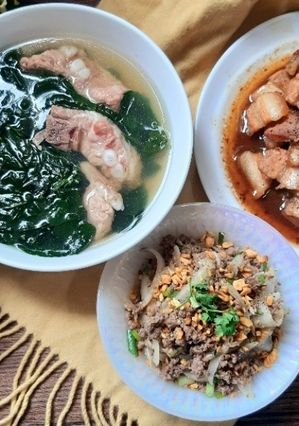 Hình của món Mâm cơm 3 món thơm ngon, hấp dẫn.