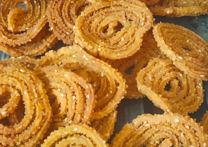 Step-by-Step Guide to Make Thomas Keller Rice Murukku(chakli)