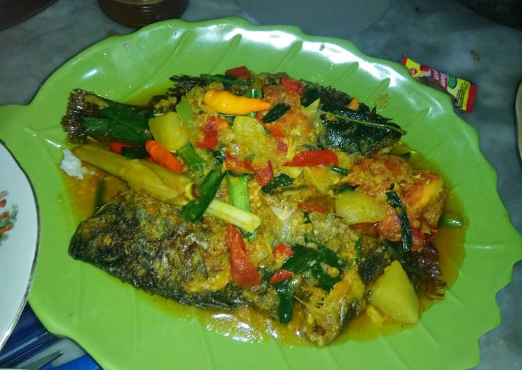 Bagaimana meracik Ikan mujaer bumbu kuning Lezat