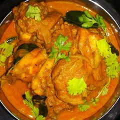 A picture of Spicy coconut milk chicken curry.