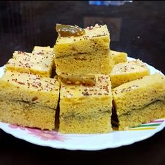 A picture of Sandwich dhokla.