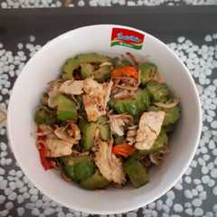 รูปของ Oseng Pare Tempe Teri