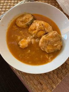 Una foto de Merluza en salsa roja