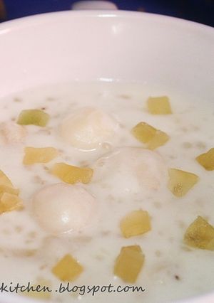 O poză a rețetei Ginataang Bilo-Bilo - desert filipinez.