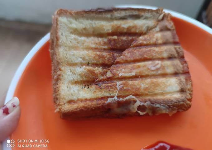 Grilled Potato Cheese Sandwich