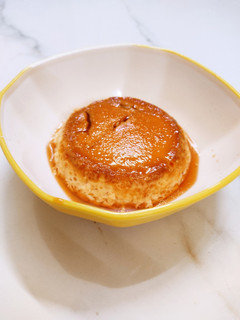கேரமல் கஸ்டர்டு(caramel custard recipe in tamil) செய்முறை முக்கிய புகைப்படம்