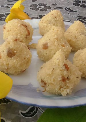 A picture of Sooji Mawa Modak.
