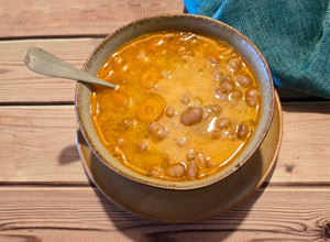 Nyári fejtett bableves recept fotója