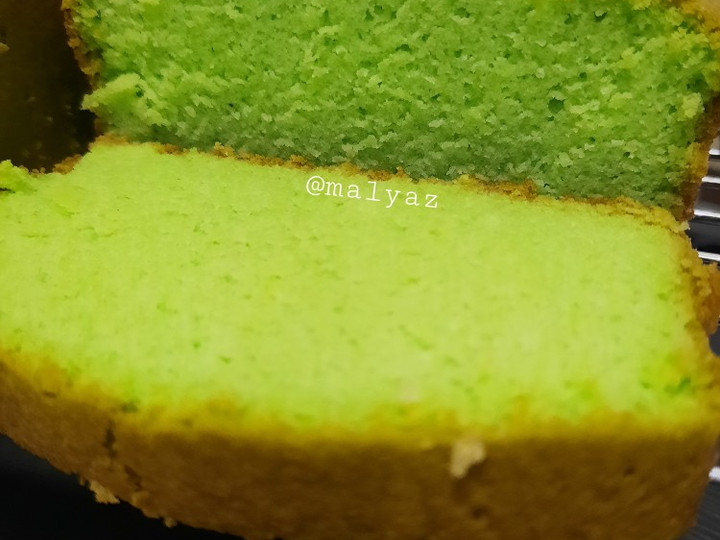 Bagaimana Menyiapkan Bolu Pandan Putih Telur yang Lezat