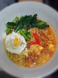 Mie Rebus Sawi Telur Pedes