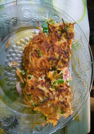 ভেজ স্টাফড্ অমলেট (veg stuffed omlette recipe in bengali) রেসিপির প্রধান ছবি