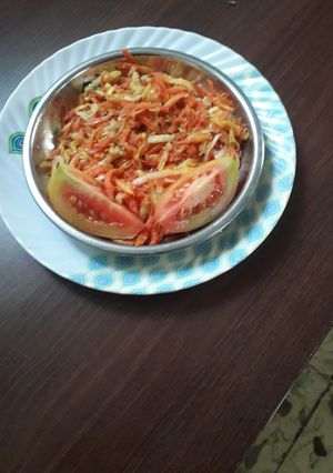 A picture of સલાડ.