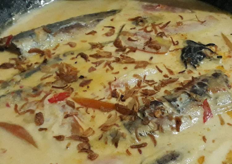 Langkah memasak Ikan Kembung Pedas Santan Lezat