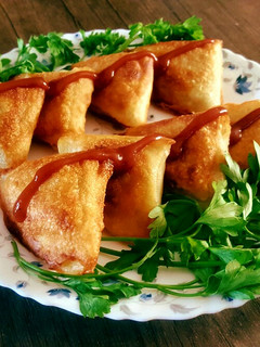 عکسی از دستور سمبوسه سیب زمینی🥔