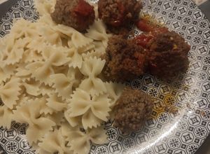 Une photo de Boulettes de viande hachée aux épices et tomates au cookeo