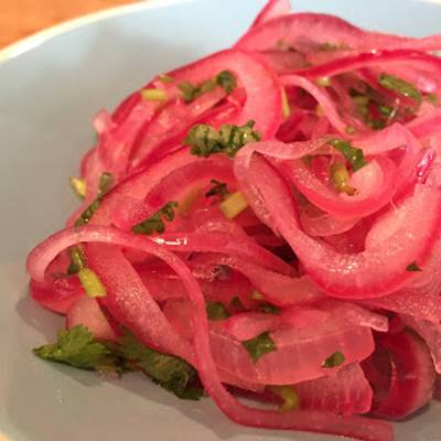 Easy Pickled Red Onions (Cebollas Curtidas) » CafeHailee