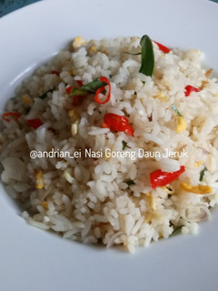 Foto resep Nasi Goreng Daun Jeruk #day4
