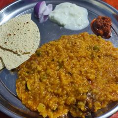 A picture of Vegetable Khichdi.
