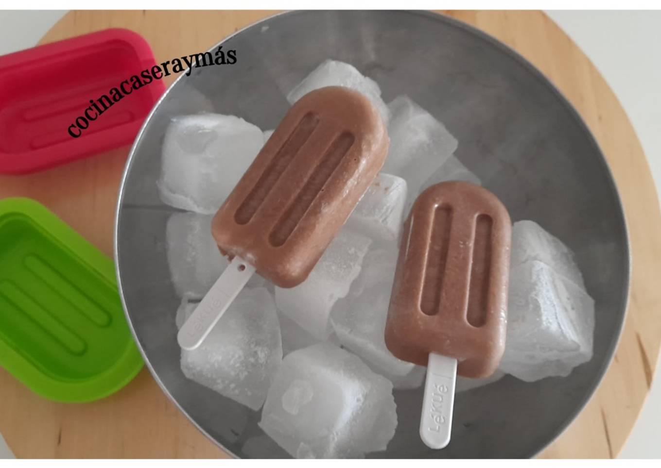 Polos cremosos de chocolate