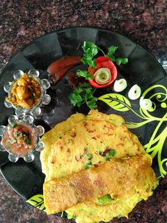 बेसन सूजी (मिक्स वेज) चीला (Besan suji (Mix veg) cheela recipe in hindi) रेसिपी मुख्य फोटो