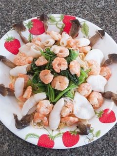 Hình của món Hủ tíu mì xào hải sản.