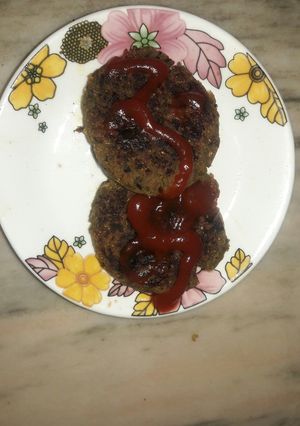 A picture of Left over green moong daal cutlets.