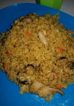 Una foto de Arroz con mariscos😍🇵🇷