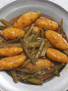 ગુવાર ઢોકળી નું શાક (Guvar Dhokli Shak Recipe In Gujarati) રેસીપી મુખ્ય ફોટો