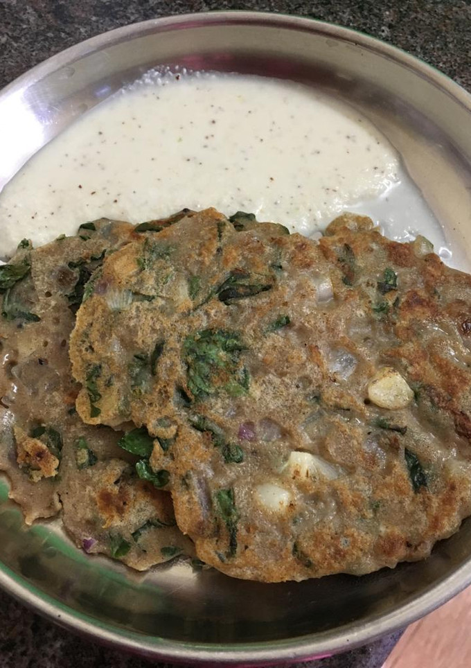 முருங்கை கீரை கோதுமை அடை செய்முறை முக்கிய புகைப்படம்