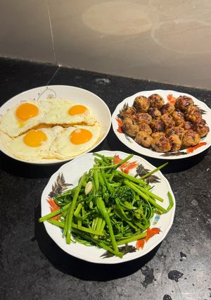Hình của món Mâm cơm EatWell.
