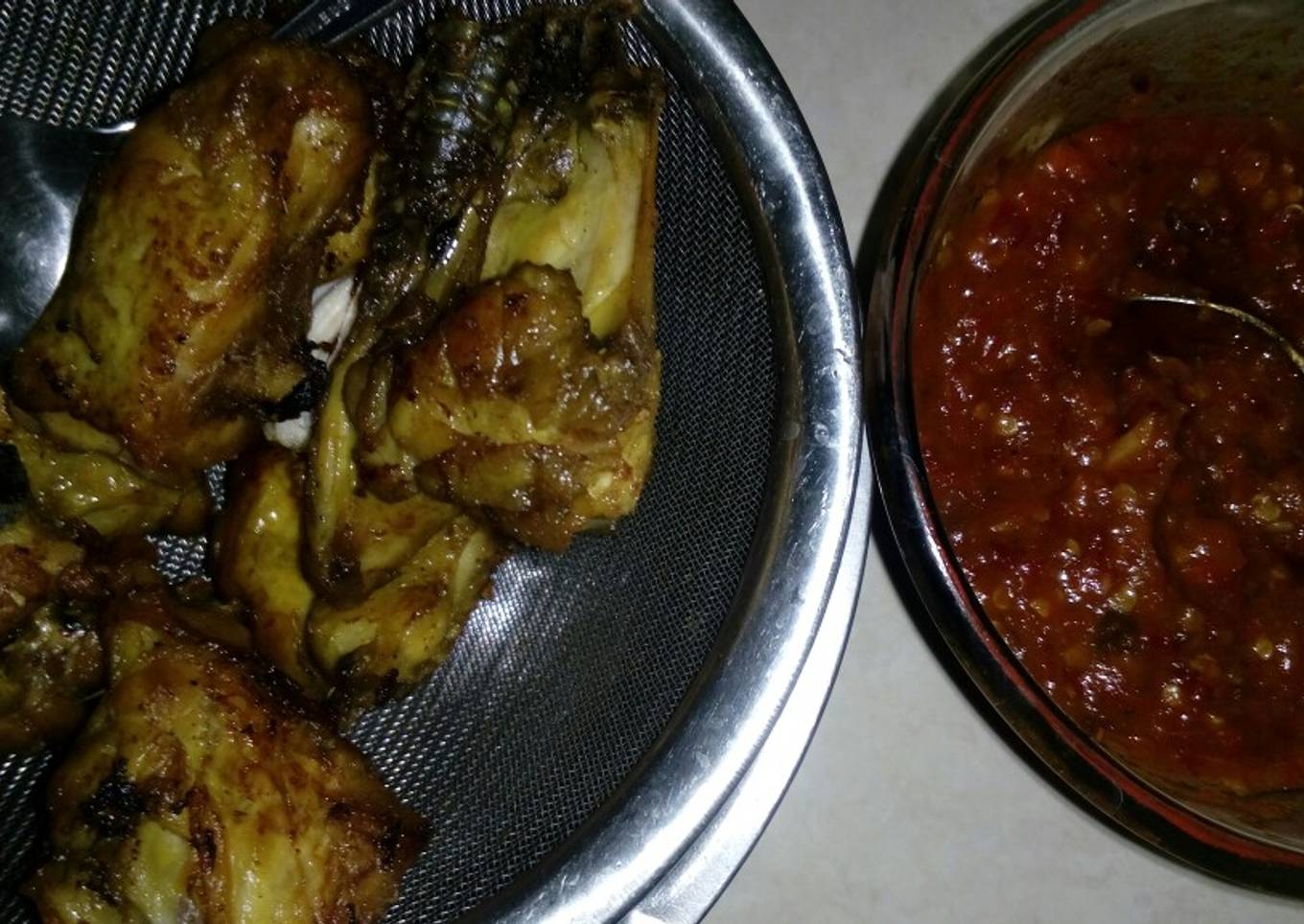 81. Ayam goreng