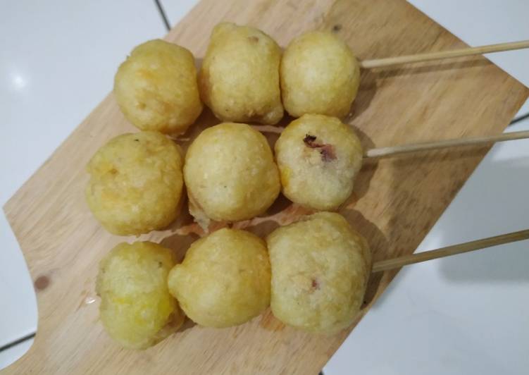 Bola Bola Kentang Ayam Keju untuk Bekal Sekolah