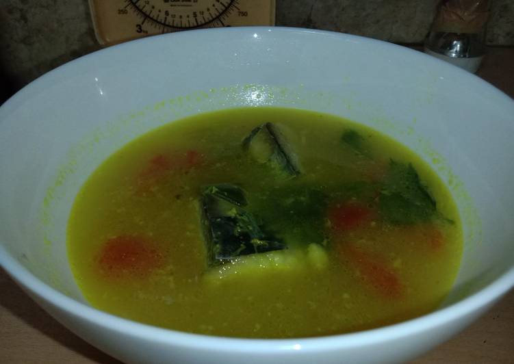 Resep Sup ikan tenggiri kuah kuning yang praktis