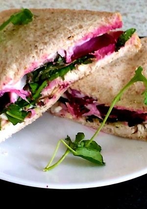 A picture of My Seasonal Fresh Chicken Sandwich.