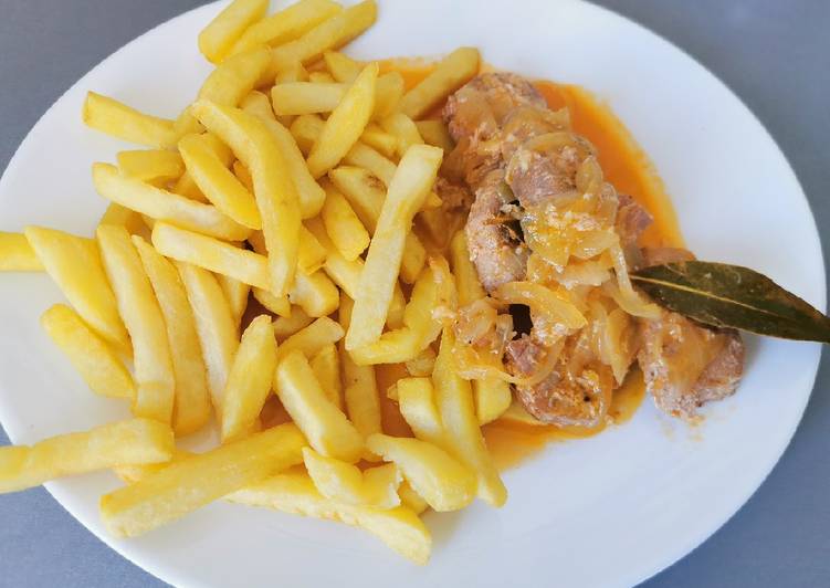 Atún encebollado🐟