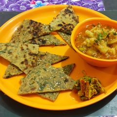 Methi & sesame ke parathe A picture of Methi & sesame ke parathe.