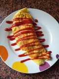 Omurice (Tortilla Japonesa rellena de arroz frito)