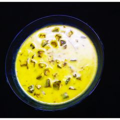 A picture of Bhindi kadhi.