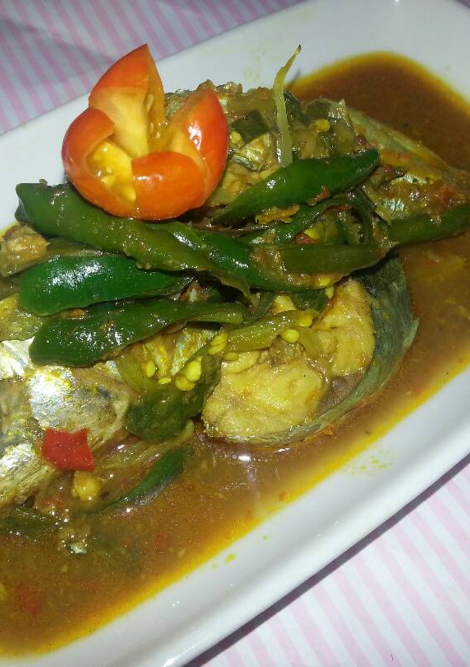 Foto resep Ikan Kuah Kuning Cabe Hijau Besar (Spicy)