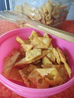 मैदा पूरी(maida puri recipe in hindi) रेसिपी मुख्य फोटो